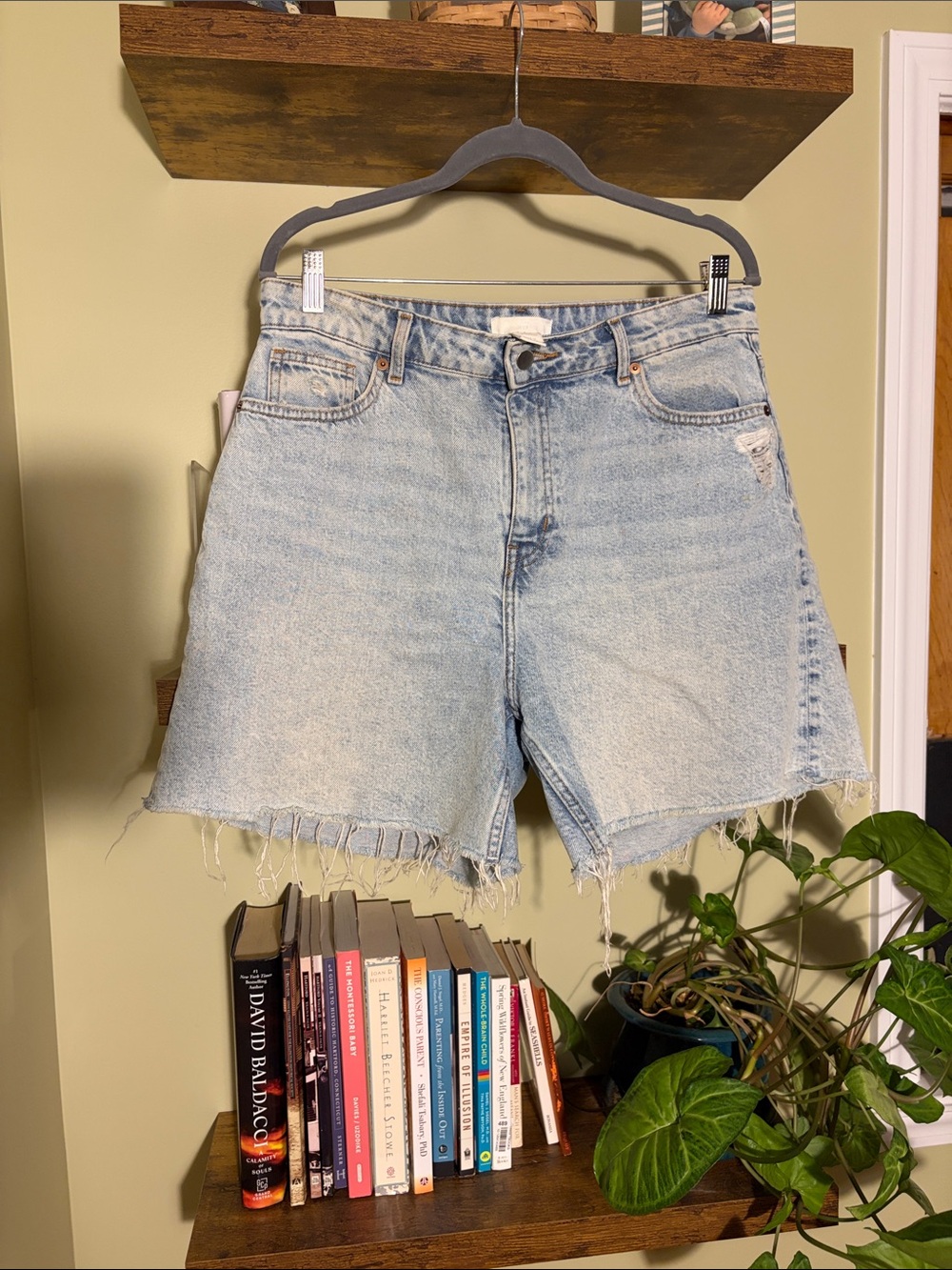 H&M Light Wash Distressed Denim Shorts